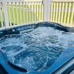Casa de Férias Hawthorne With Hot Tub