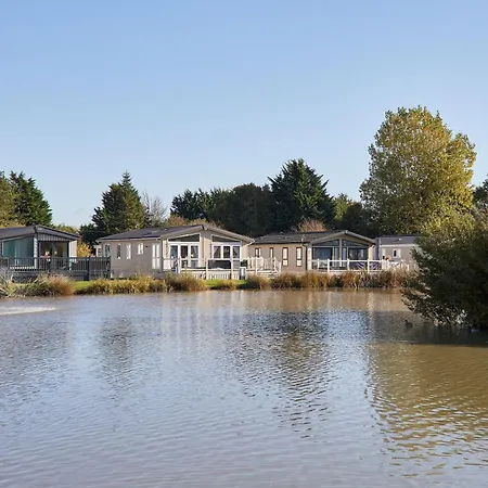 Hawthorne With Hot Tub *